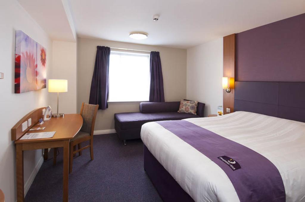 Premier Inn Birmingham City - Waterloo St Номер фото